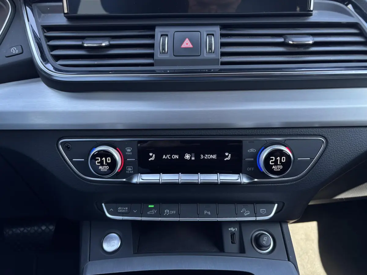 50 TFSI e S edition s-line keyless acc camera apple carplay