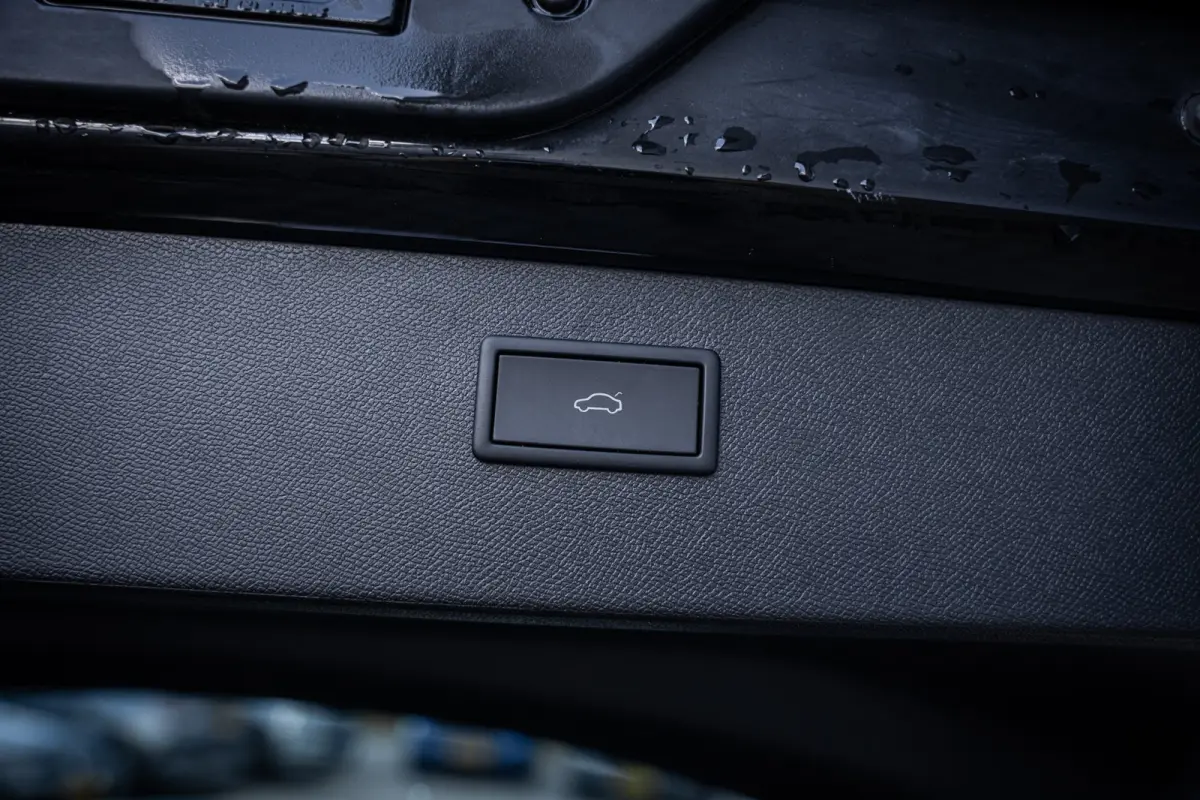 1.5 TSI e-Hybrid 150 kW | Airconditioning Climatronic 3-zones | Automatische afstandsregeling (Adaptive Cruise Control) | Full Link draadloze smartphone integratie: MirrorLink, Apple CarPlay