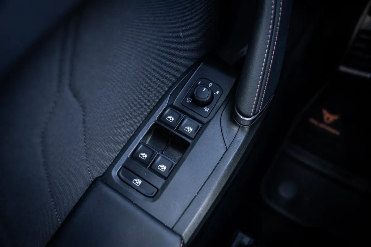 1.5 TSI e-Hybrid 150 kW | Airconditioning Climatronic 3-zones | Automatische afstandsregeling (Adaptive Cruise Control) | Full Link draadloze smartphone integratie: MirrorLink, Apple CarPlay