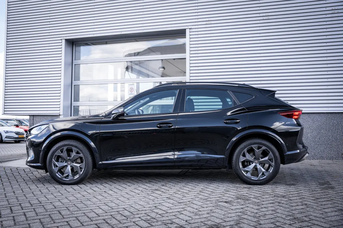 1.5 TSI e-Hybrid 150 kW | Airconditioning Climatronic 3-zones | Automatische afstandsregeling (Adaptive Cruise Control) | Full Link draadloze smartphone integratie: MirrorLink, Apple CarPlay