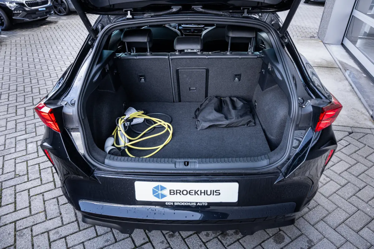 1.5 TSI e-Hybrid 150 kW | Airconditioning Climatronic 3-zones | Automatische afstandsregeling (Adaptive Cruise Control) | Full Link draadloze smartphone integratie: MirrorLink, Apple CarPlay
