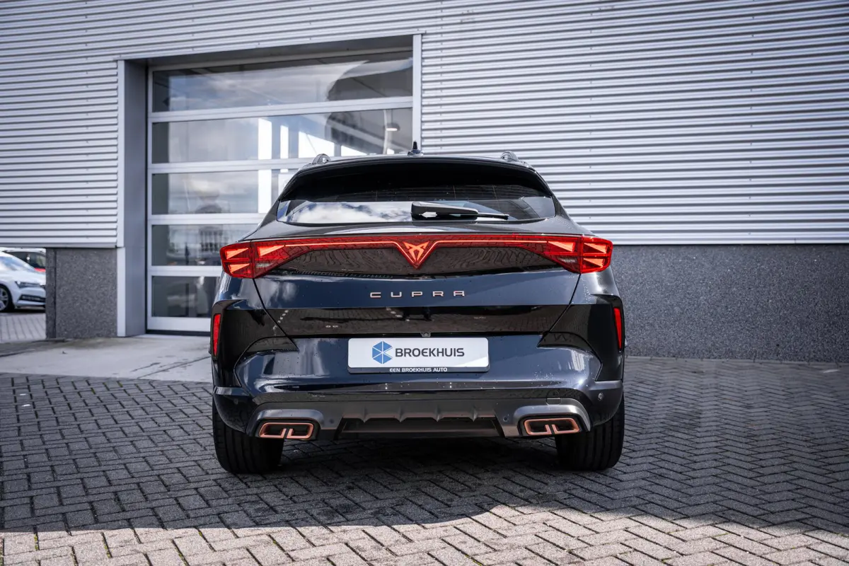 1.5 TSI e-Hybrid 150 kW | Airconditioning Climatronic 3-zones | Automatische afstandsregeling (Adaptive Cruise Control) | Full Link draadloze smartphone integratie: MirrorLink, Apple CarPlay