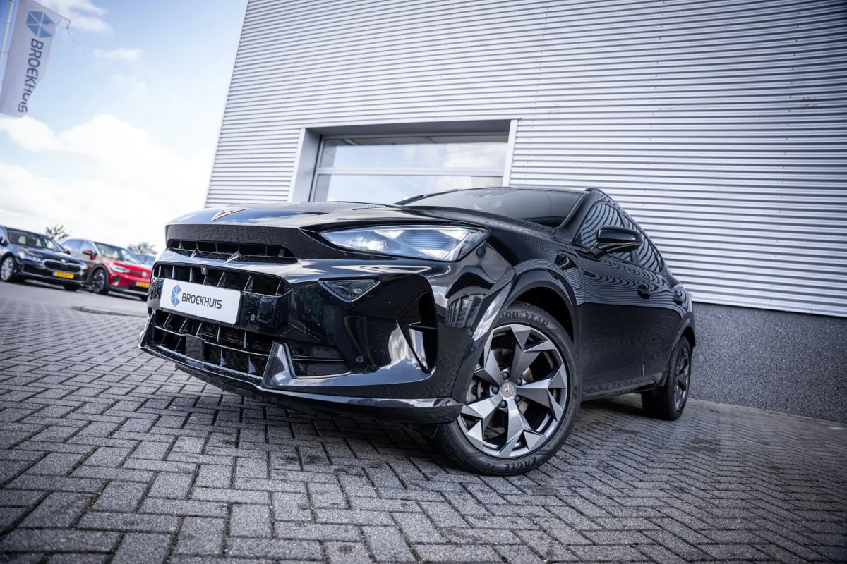 1.5 TSI e-Hybrid 150 kW | Airconditioning Climatronic 3-zones | Automatische afstandsregeling (Adaptive Cruise Control) | Full Link draadloze smartphone integratie: MirrorLink, Apple CarPlay