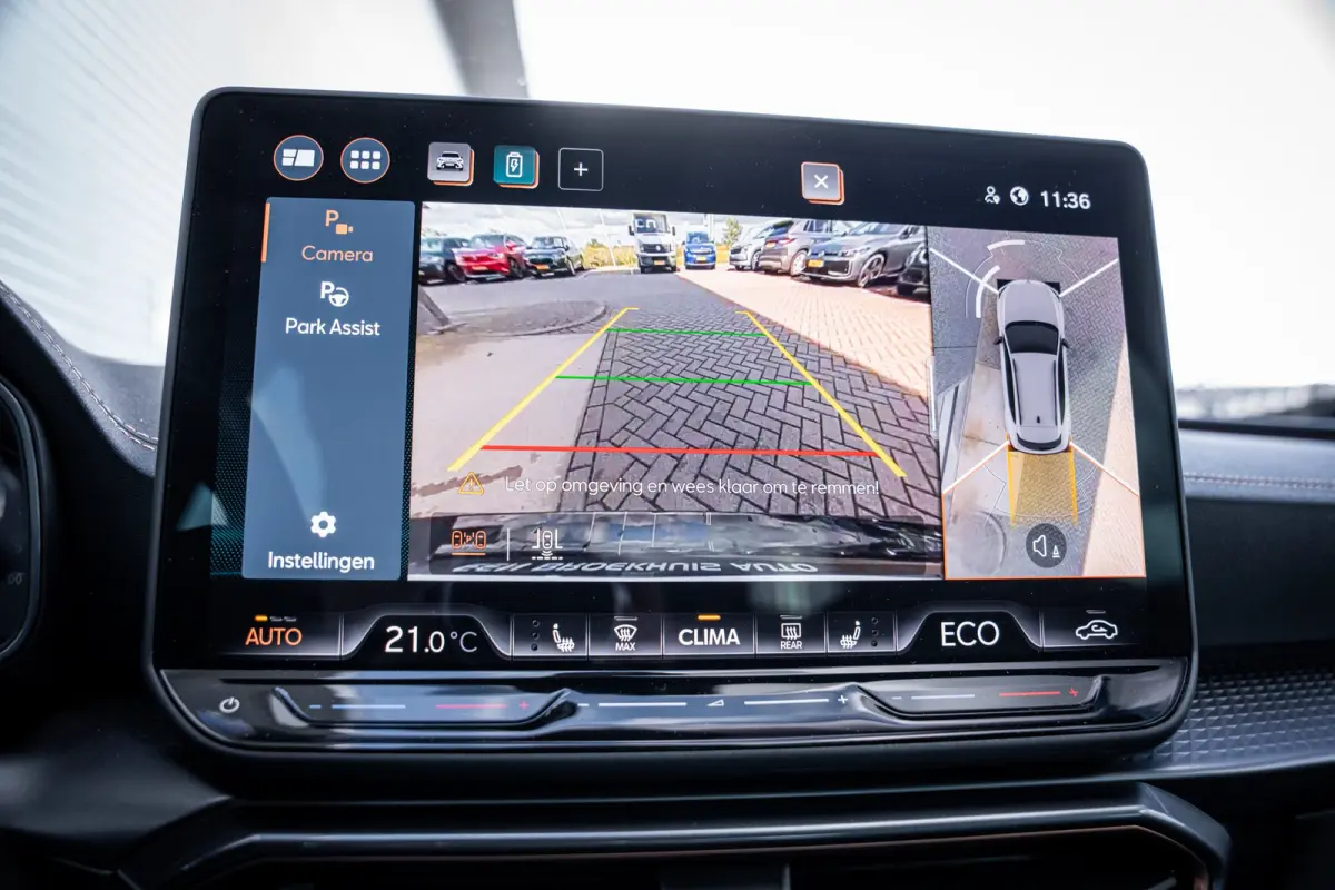 1.5 TSI e-Hybrid 150 kW | Airconditioning Climatronic 3-zones | Automatische afstandsregeling (Adaptive Cruise Control) | Full Link draadloze smartphone integratie: MirrorLink, Apple CarPlay