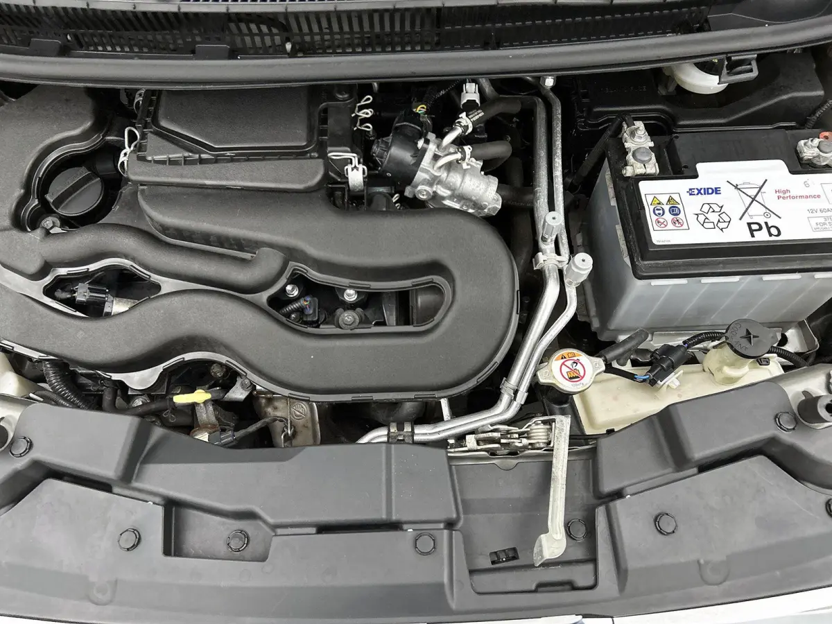 Active 1.0 e-VTi 72pk | Navigatie via Apple Carplay / Android Auto | Achteruitrijcamera | Airco | DAB+ radio | Bluetooth carkit & audiostreaming | Elektrische ramen | Centrale portiervergren