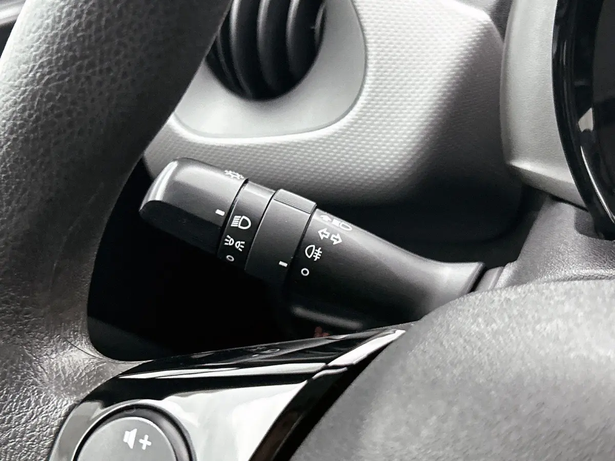 Active 1.0 e-VTi 72pk | Navigatie via Apple Carplay / Android Auto | Achteruitrijcamera | Airco | DAB+ radio | Bluetooth carkit & audiostreaming | Elektrische ramen | Centrale portiervergren