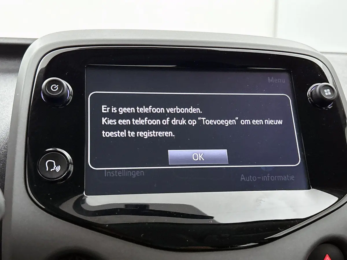 Active 1.0 e-VTi 72pk | Navigatie via Apple Carplay / Android Auto | Achteruitrijcamera | Airco | DAB+ radio | Bluetooth carkit & audiostreaming | Elektrische ramen | Centrale portiervergren