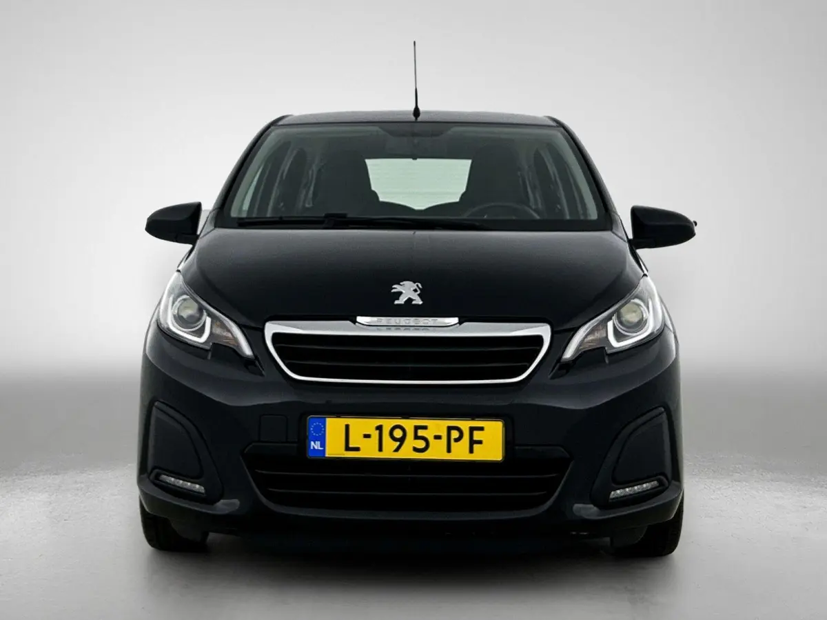 Active 1.0 e-VTi 72pk | Navigatie via Apple Carplay / Android Auto | Achteruitrijcamera | Airco | DAB+ radio | Bluetooth carkit & audiostreaming | Elektrische ramen | Centrale portiervergren