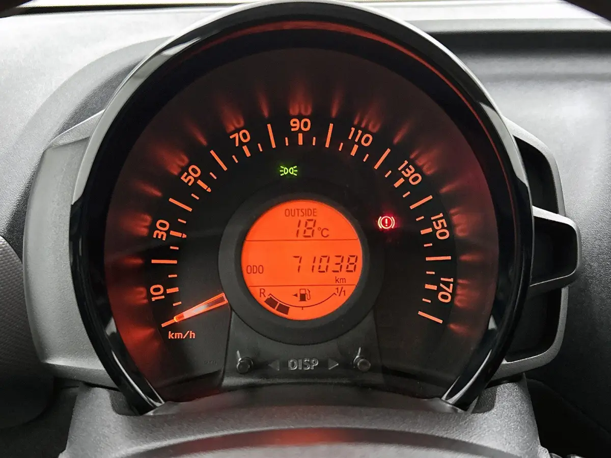 Active 1.0 e-VTi 72pk | Navigatie via Apple Carplay / Android Auto | Achteruitrijcamera | Airco | DAB+ radio | Bluetooth carkit & audiostreaming | Elektrische ramen | Centrale portiervergren
