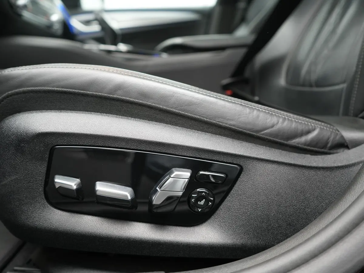 520i M Sport 184pk Dealer O.H. | Panodak | Head Up | 360 Camera | Lederen Comfortstoelen Memory & Verwarmd | Sfeerverlichting | Blis | Apple Carplay | Stuur Verwarmd | Adaptive LED | Navigat