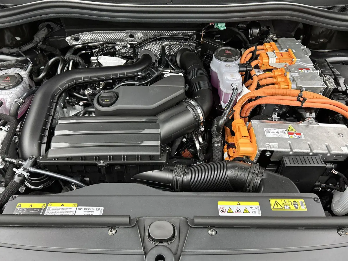 1.5 eHybrid Limited Edition 204 PK | Automaat | Navigatie | Trekhaak inklapbaar | 360 Camera | Apple CarPlay | Android Auto | Grootlichtassistent | Adaptive Cruise Control | Lane Assist | Si