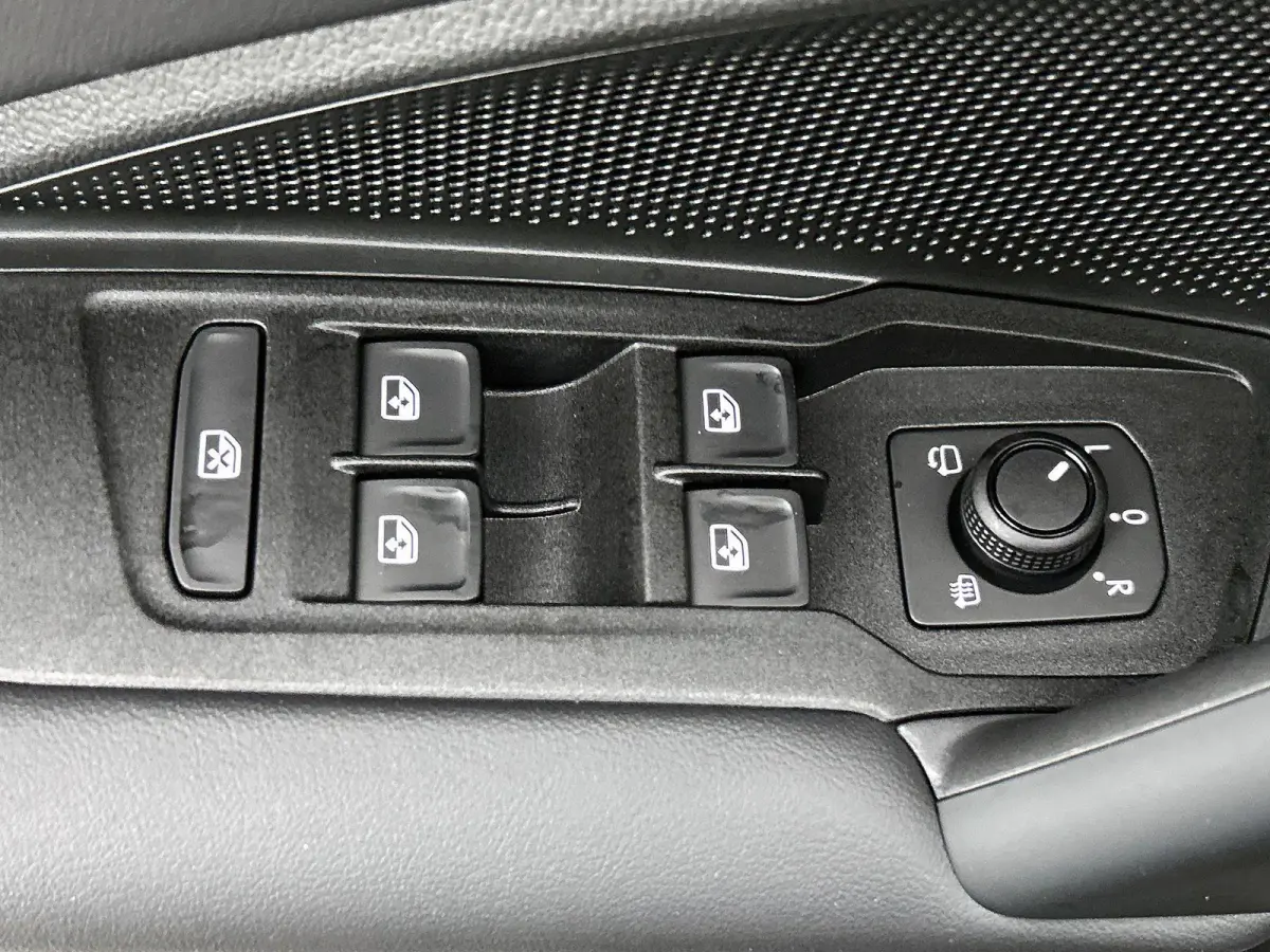 1.5 eHybrid Limited Edition 204 PK | Automaat | Navigatie | Trekhaak inklapbaar | 360 Camera | Apple CarPlay | Android Auto | Grootlichtassistent | Adaptive Cruise Control | Lane Assist | Si