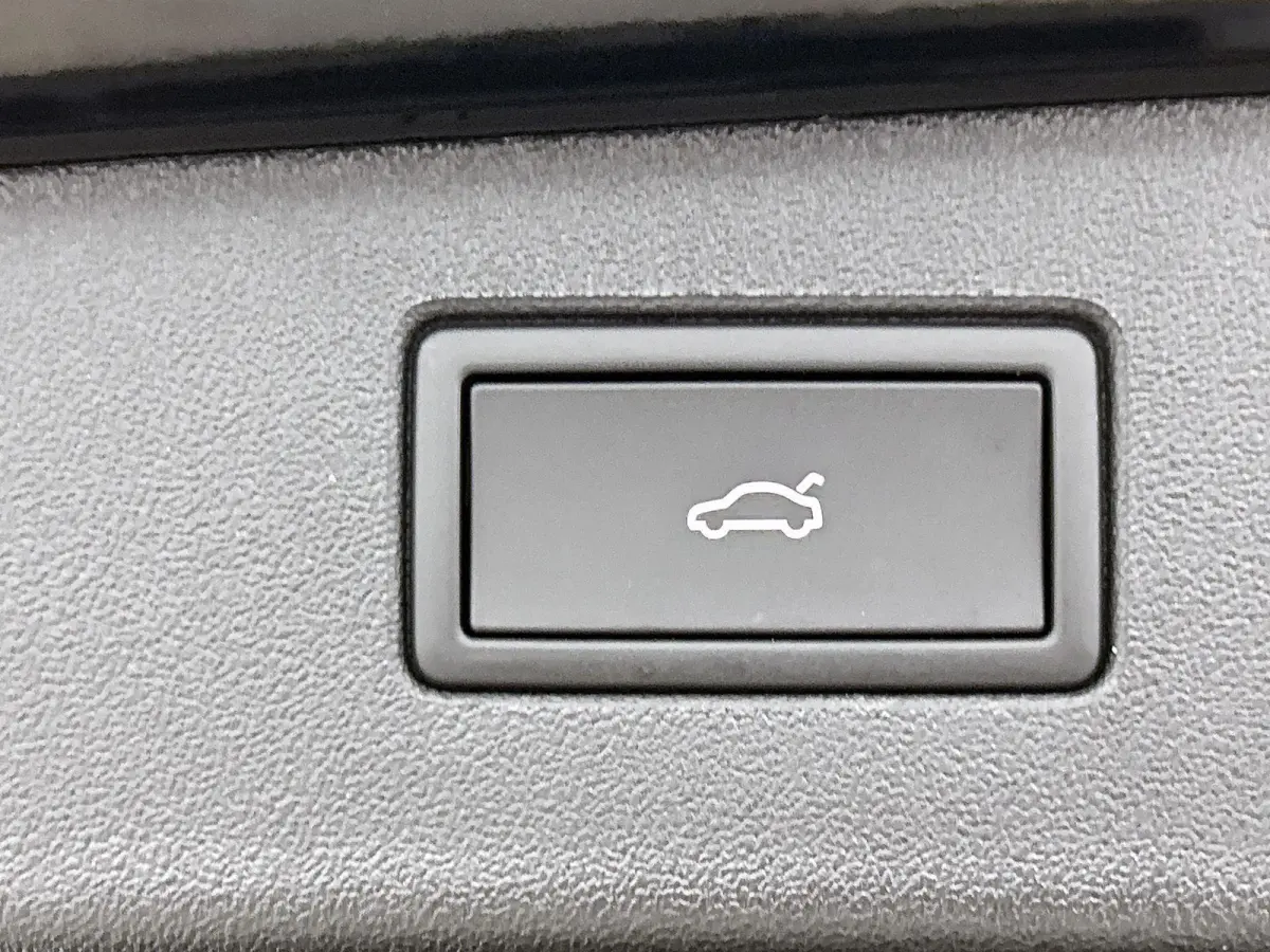 1.5 eHybrid Limited Edition 204 PK | Automaat | Navigatie | Trekhaak inklapbaar | 360 Camera | Apple CarPlay | Android Auto | Grootlichtassistent | Adaptive Cruise Control | Lane Assist | Si