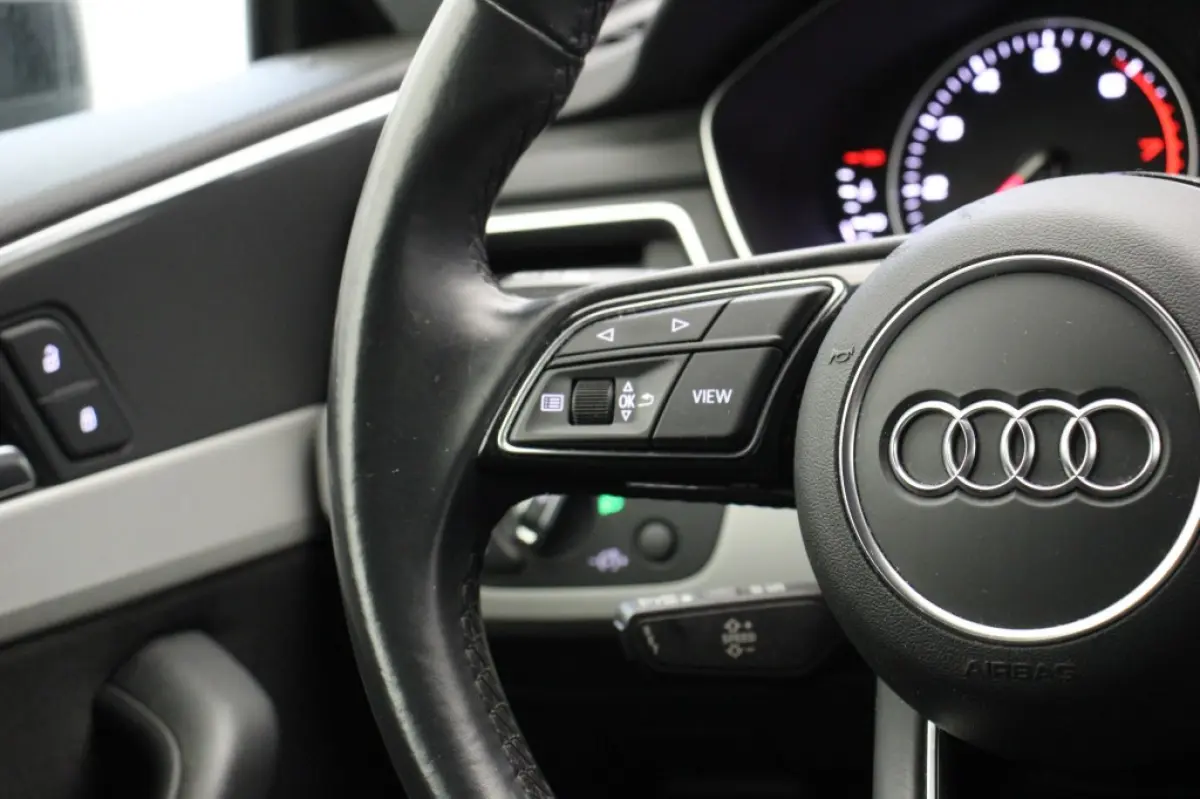 35 TFSI Pro Black Line Automaat - Carplay, Cruise, Clima, Keyless