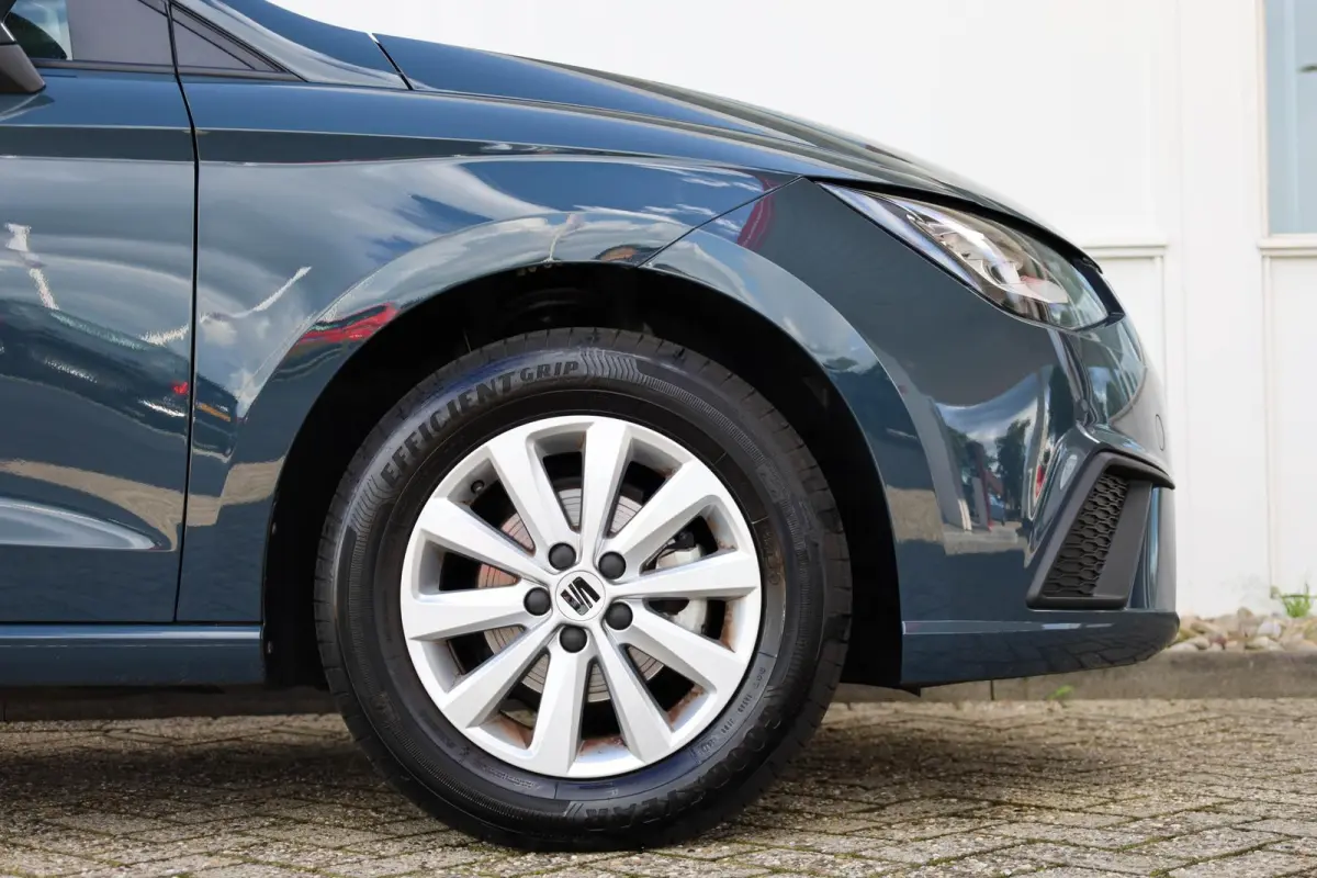 1.0 EcoTSI 95pk Style Business Connect | Parkeersensoren | Stoelverwarming | Apple Carplay/Android Auto