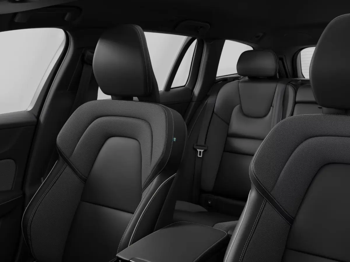 2.0 T6 Plug-in hybrid AWD Plus Dark | Achteruitrijcamera | Apple Carplay/Android Auto|telefoonintegratie premium | Comfortstoel(en)