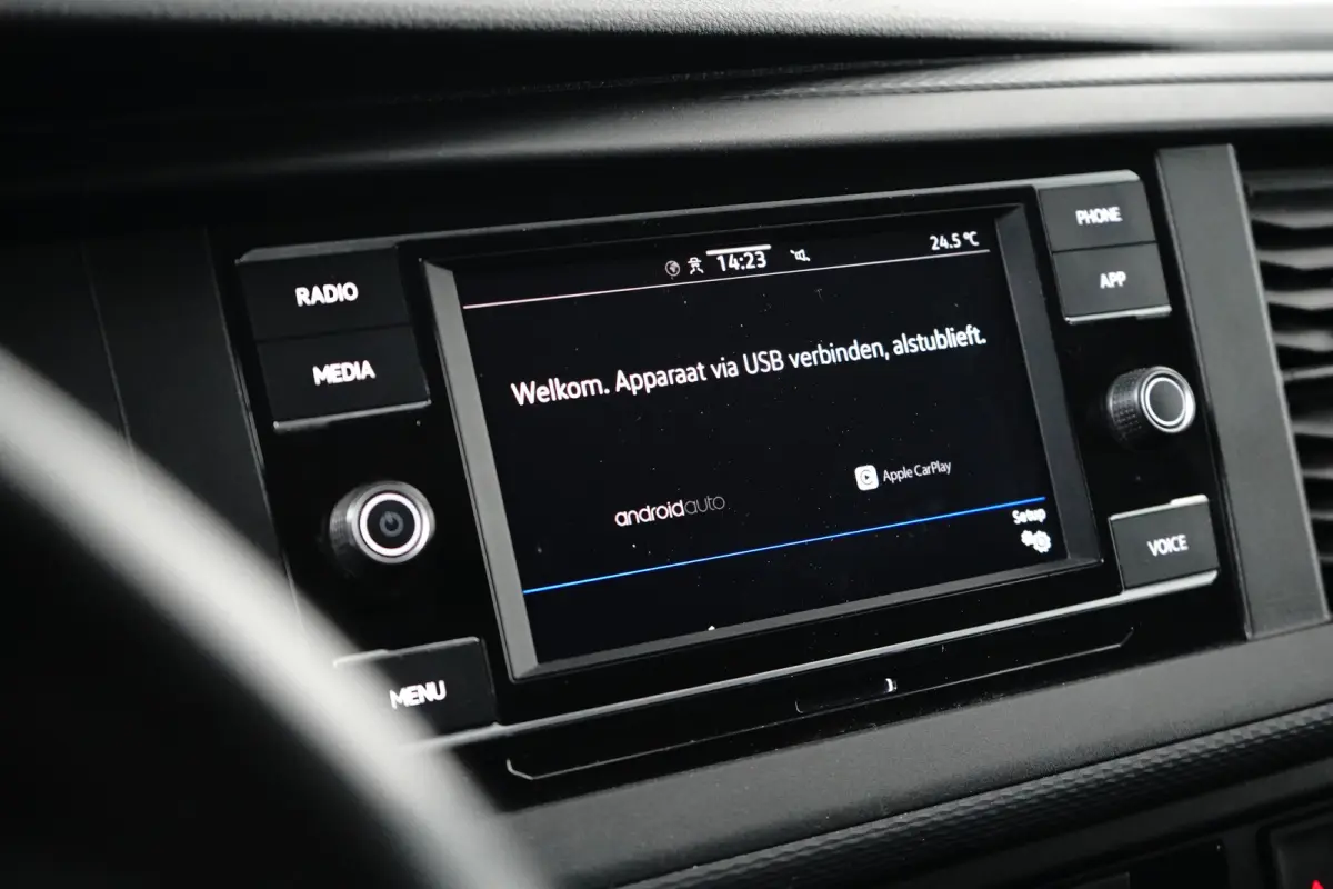 L2 Comfort 2.0 TDI 150PK DSG AUtomaat Camera | Adaptive Cruise | Trekhaak | 2x schuifdeur | Stoelverwarming | Navi by App