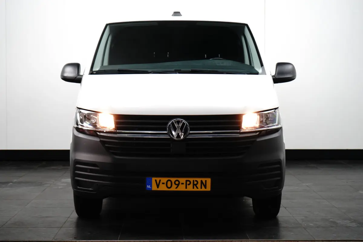 L2 Comfort 2.0 TDI 150PK DSG AUtomaat Camera | Adaptive Cruise | Trekhaak | 2x schuifdeur | Stoelverwarming | Navi by App