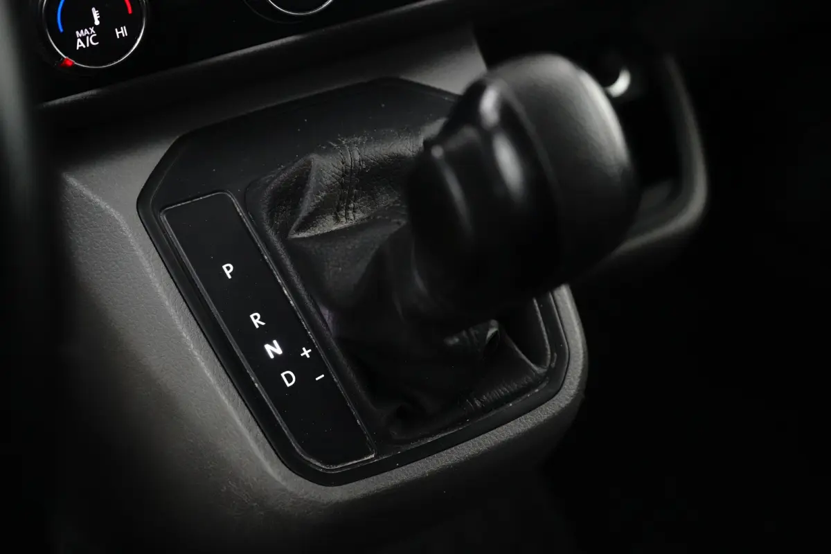 L2 Comfort 2.0 TDI 150PK DSG AUtomaat Camera | Adaptive Cruise | Trekhaak | 2x schuifdeur | Stoelverwarming | Navi by App