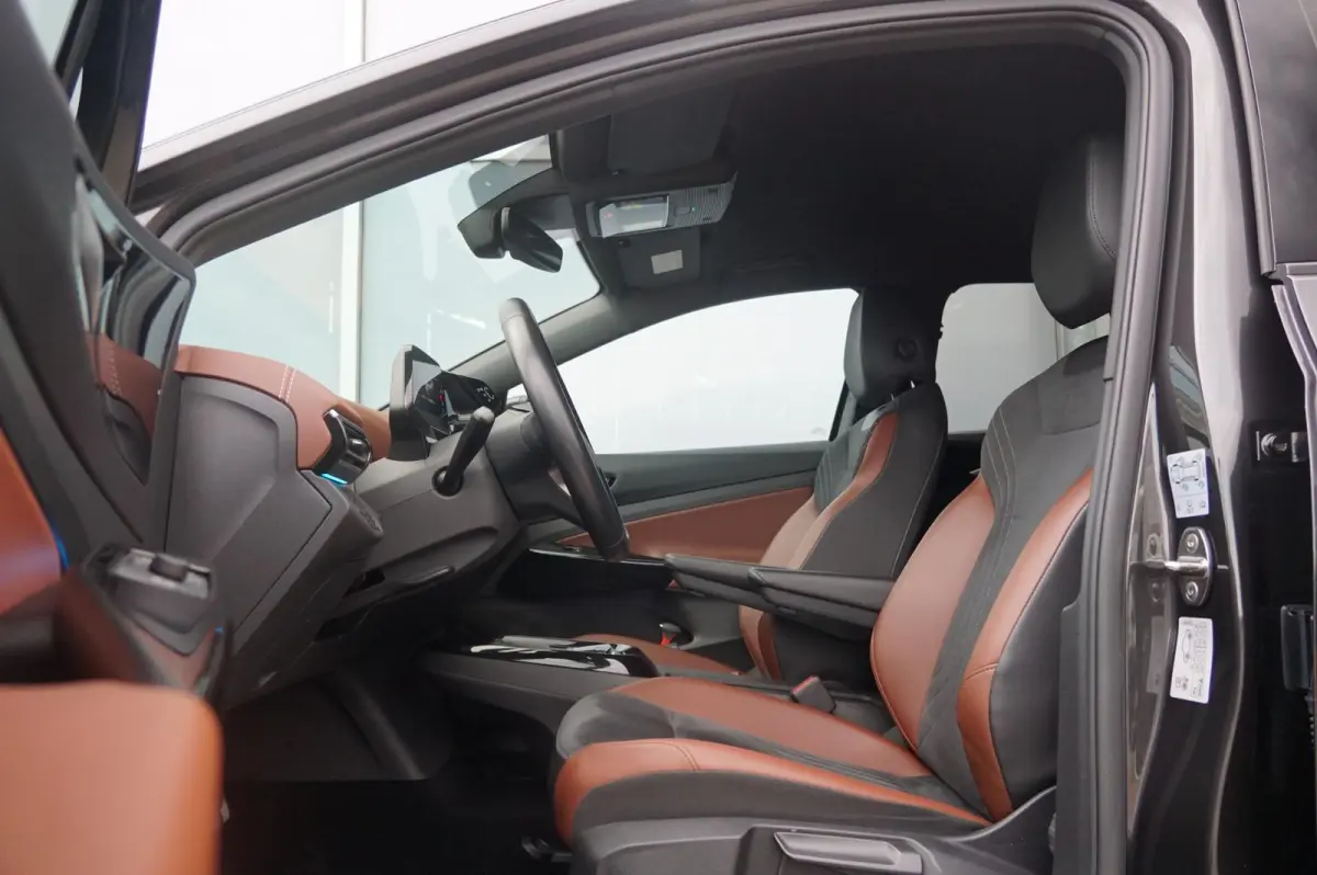 204pk Business 77 kWh | SoH 93% | Adaptive Cruise | Warmtepomp | Achteruitrijcamera