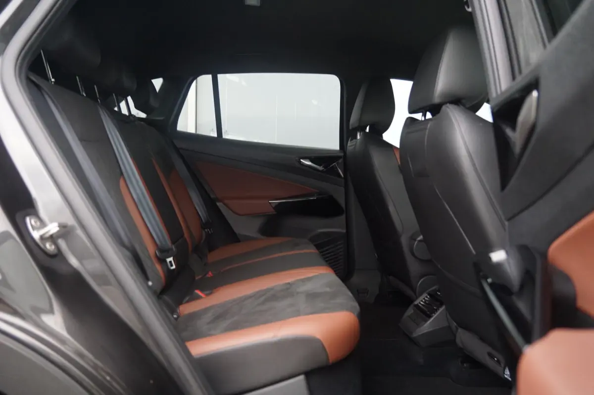 204pk Business 77 kWh | SoH 93% | Adaptive Cruise | Warmtepomp | Achteruitrijcamera