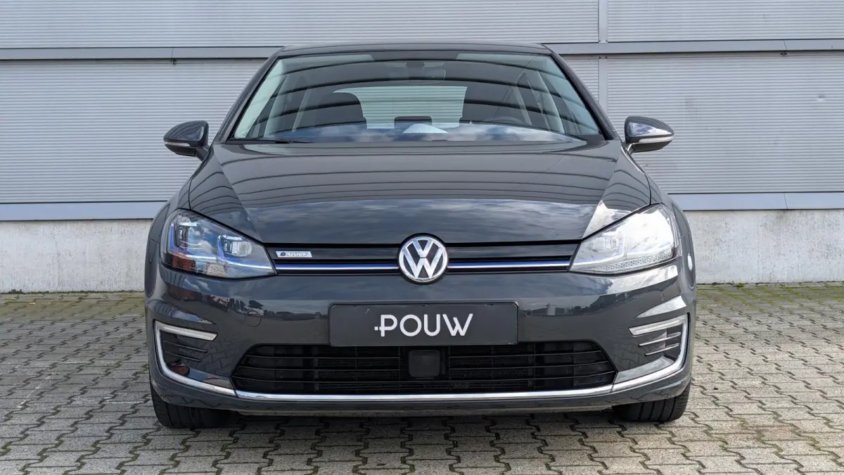 136pk E-DITION | SoH 92% | Navigatie | LED Matrix | App Connect