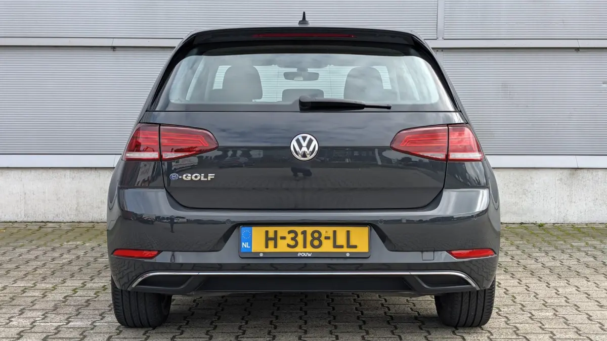 136pk E-DITION | SoH 92% | Navigatie | LED Matrix | App Connect