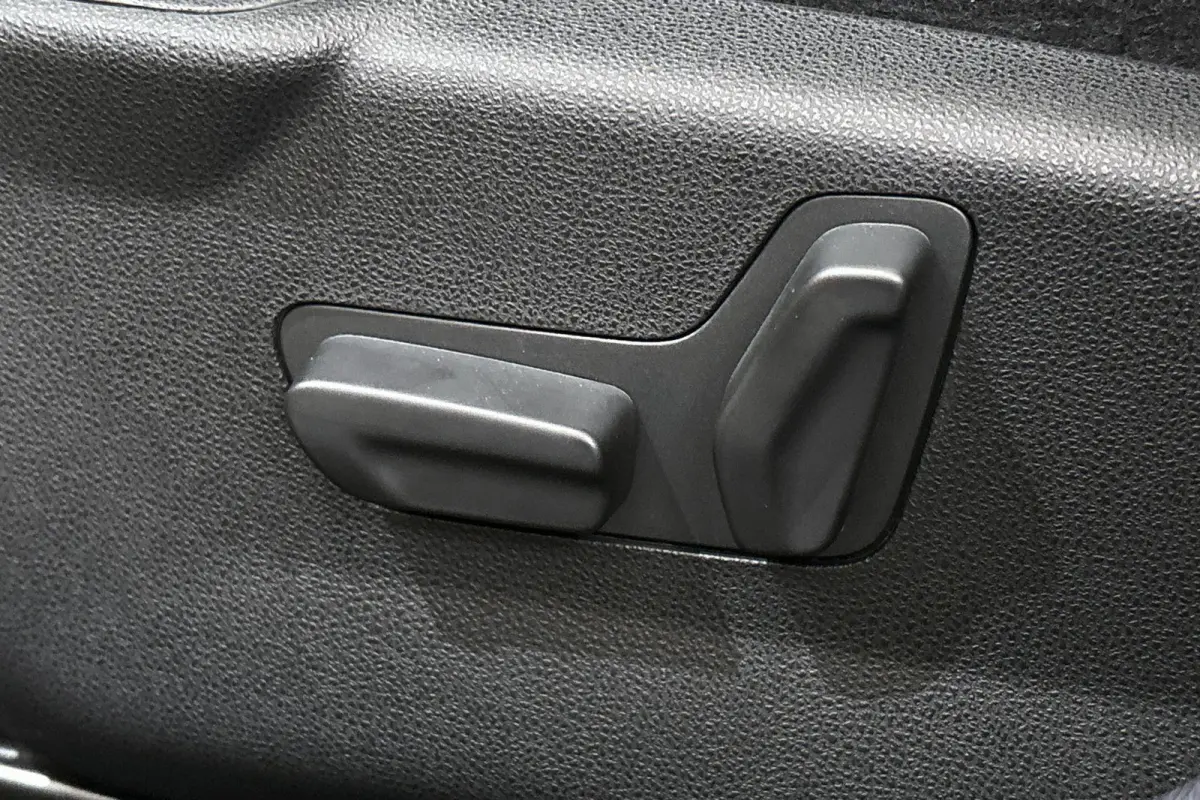 Altitude 54 kWh Panoramadak Leder Massage Keyless
