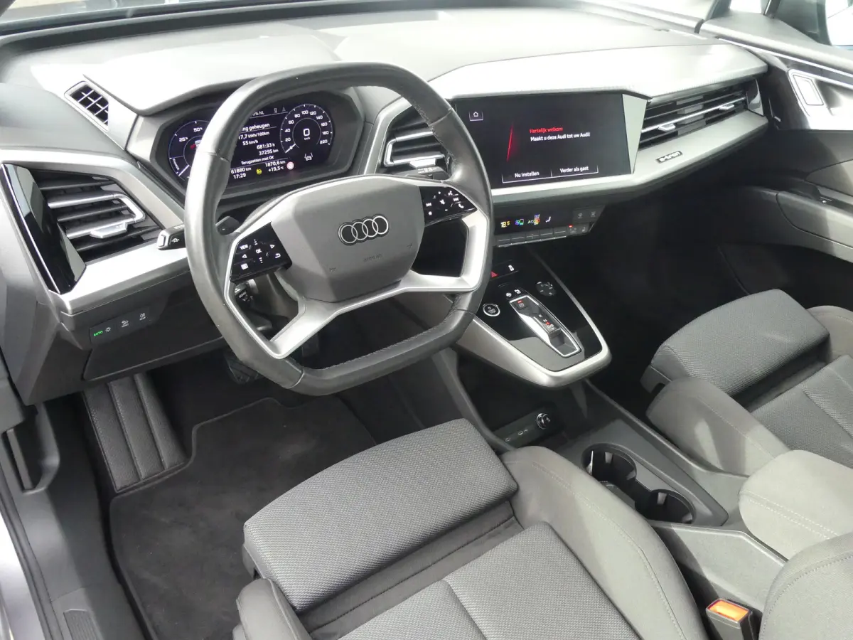 40 Advanced edition 77 kWh | TREKHAAK | ADAPTIVE CRUISE | CAMERA | PARKEERSENSOREN V+A | STOELVERWARMING | ELEKTRISCHE ACHTERKLEP | NAVI | LMV 19" | APPLE CARPLAY / ANDROID AUTO |