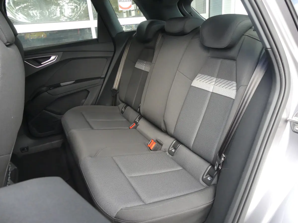 40 Advanced edition 77 kWh | TREKHAAK | ADAPTIVE CRUISE | CAMERA | PARKEERSENSOREN V+A | STOELVERWARMING | ELEKTRISCHE ACHTERKLEP | NAVI | LMV 19" | APPLE CARPLAY / ANDROID AUTO |