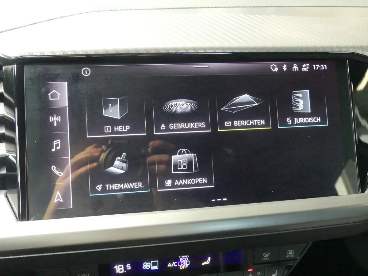 40 Advanced edition 77 kWh | TREKHAAK | ADAPTIVE CRUISE | CAMERA | PARKEERSENSOREN V+A | STOELVERWARMING | ELEKTRISCHE ACHTERKLEP | NAVI | LMV 19" | APPLE CARPLAY / ANDROID AUTO |