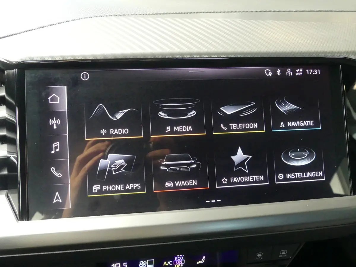 40 Advanced edition 77 kWh | TREKHAAK | ADAPTIVE CRUISE | CAMERA | PARKEERSENSOREN V+A | STOELVERWARMING | ELEKTRISCHE ACHTERKLEP | NAVI | LMV 19" | APPLE CARPLAY / ANDROID AUTO |