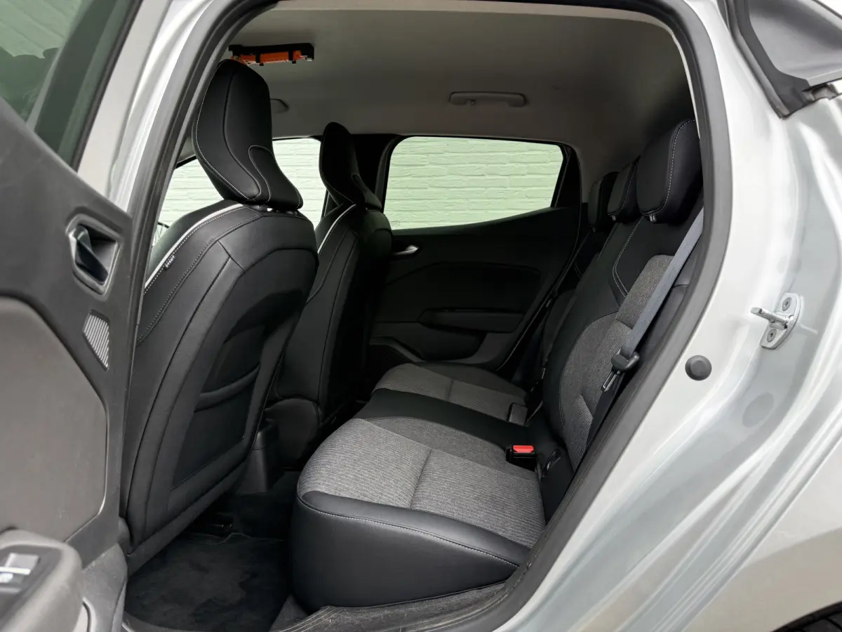 1.3 TCe Intens | Trekhaak | CarPlay | 360* Camera | Keyless | 17 inch