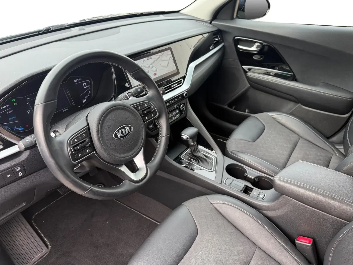 1.6 GDi Hybrid DynamicLine | NAVI | CAMERA | SCHUIFDAK | TREKHAAK | CLIMATE & CRUISE CONTROLE | LAGE KM. STAND | ETC...