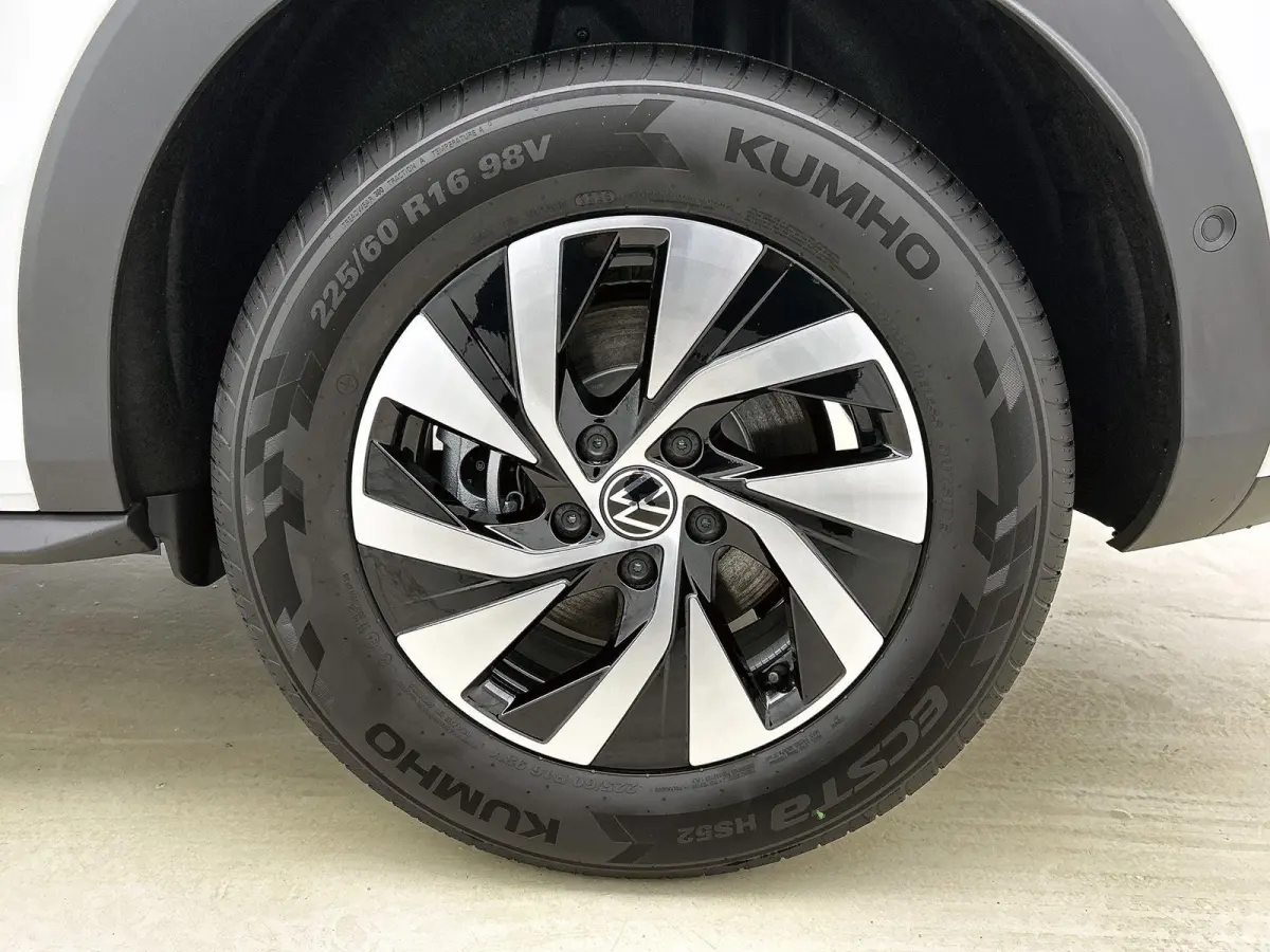 1.5 eTsi Limited Edition 116 PK | Automaat | Camera | Adaptive Cruise Control | Side Assist | Keyless Start | Parkeersensoren | LED | Apple Carplay | Android Auto | Digital Cockpit |