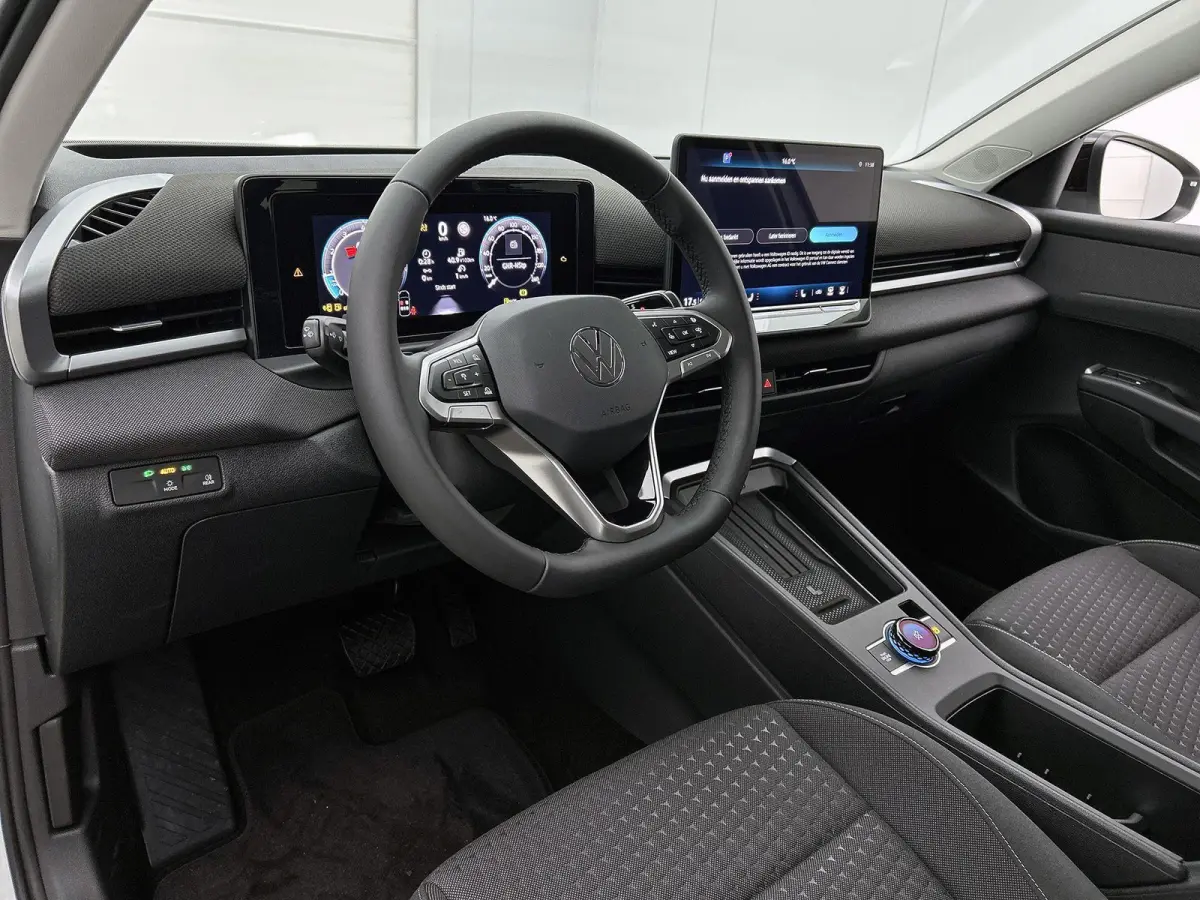 1.5 eTsi Limited Edition 116 PK | Automaat | Camera | Adaptive Cruise Control | Side Assist | Keyless Start | Parkeersensoren | LED | Apple Carplay | Android Auto | Digital Cockpit |