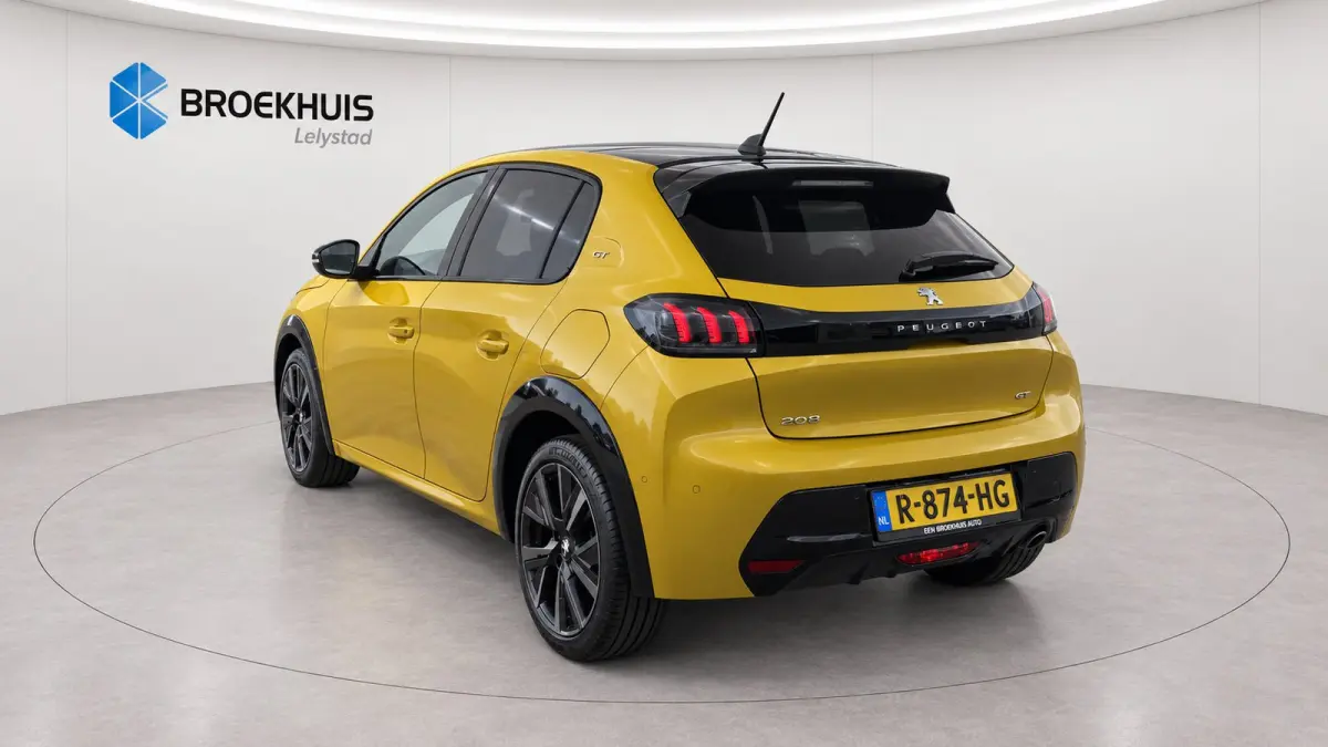 1.2 PURETECH 100PK GT PACK / NAVI / LEDER / CLIMA / PDC / 17" LMV / CAMERA / KEYLESS / APPLE CARPLAY / I-COCKPIT / FULL-LED / 1E EIGENAAR  !!