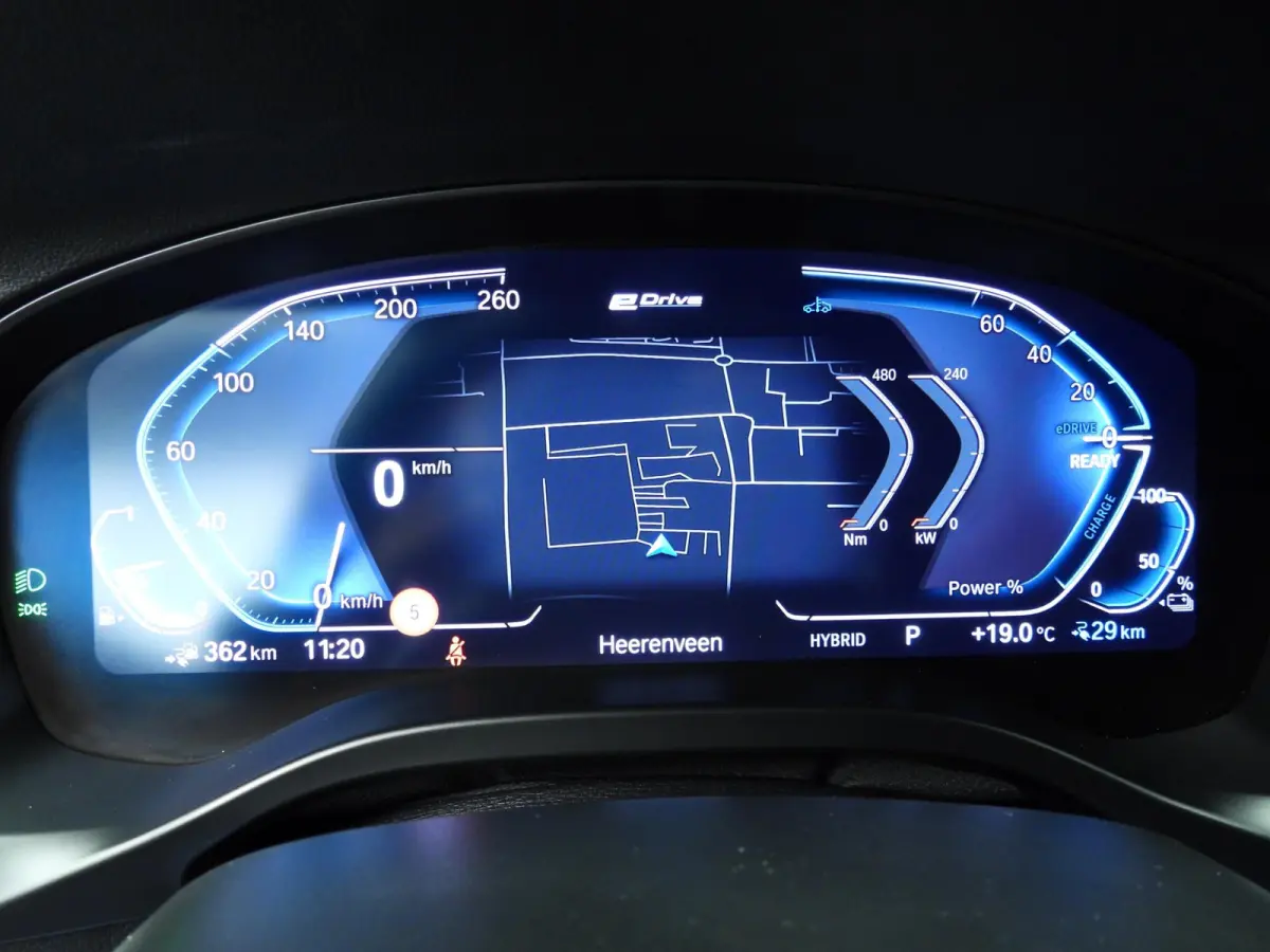 xDrive30e | M-Sportpakket | LED | Leder | HUD | Trekhaak | Keyles go | Stoelverwarming | Elektr. zetels | DAB | Hifi speakers | Alu 21 inch