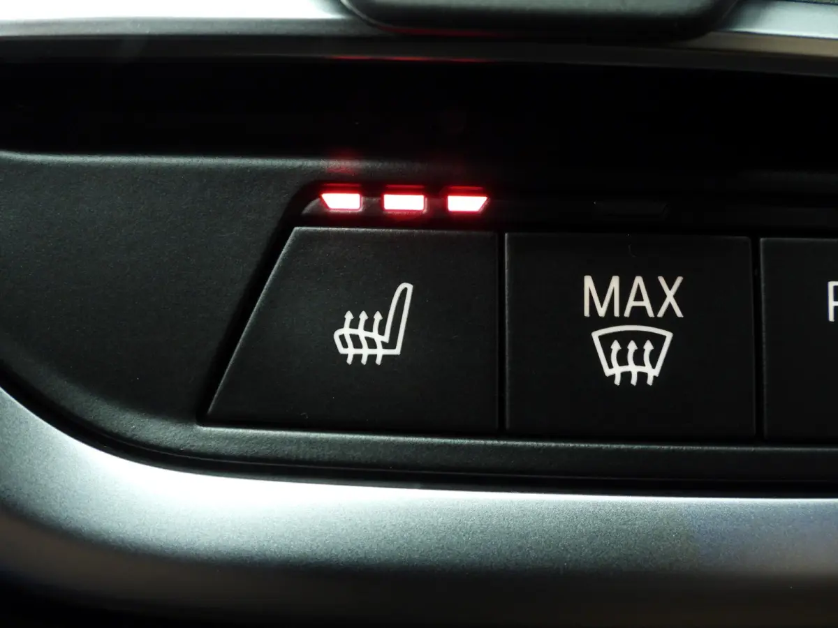 xDrive30e | M-Sportpakket | LED | Leder | HUD | Trekhaak | Keyles go | Stoelverwarming | Elektr. zetels | DAB | Hifi speakers | Alu 21 inch