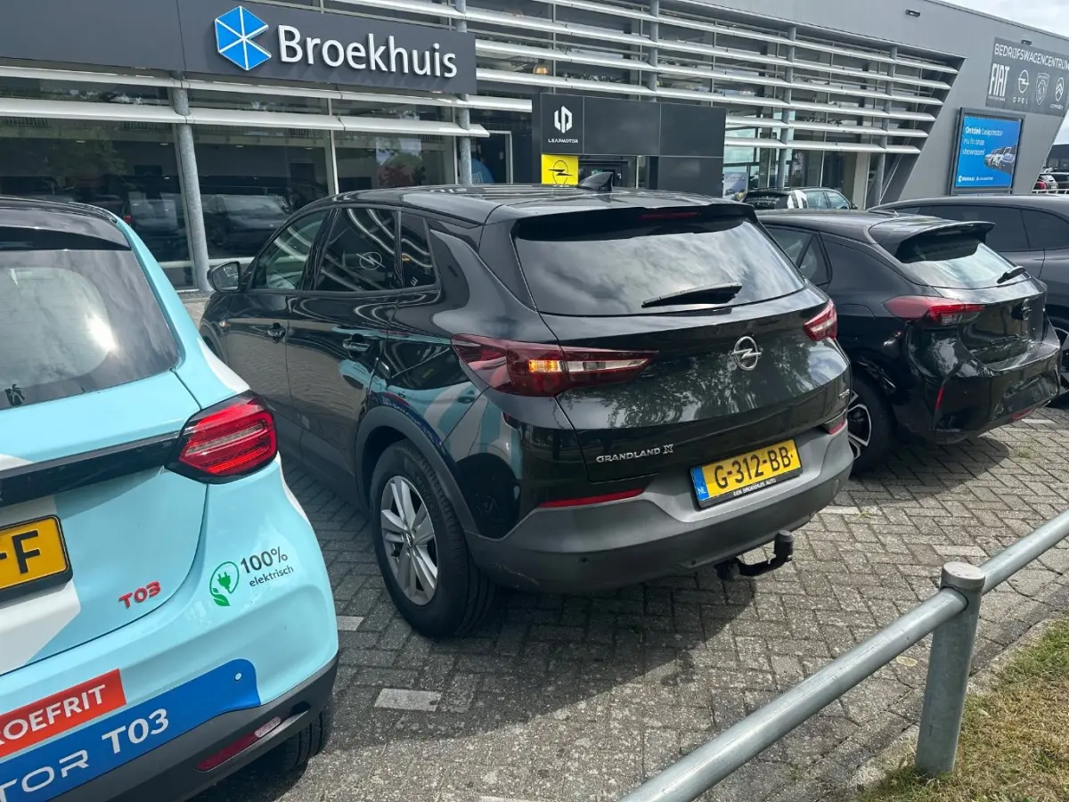 1.2 Turbo Online Edition | Airco (automatisch) | Bestuurdersstoel in hoogte verstelbaar | Cruise control