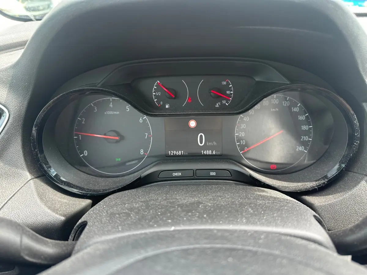 1.2 Turbo Online Edition | Airco (automatisch) | Bestuurdersstoel in hoogte verstelbaar | Cruise control
