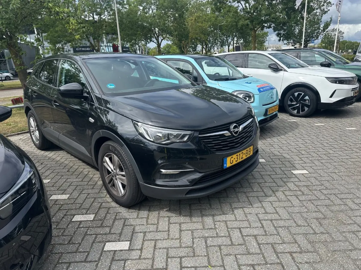 1.2 Turbo Online Edition | Airco (automatisch) | Bestuurdersstoel in hoogte verstelbaar | Cruise control