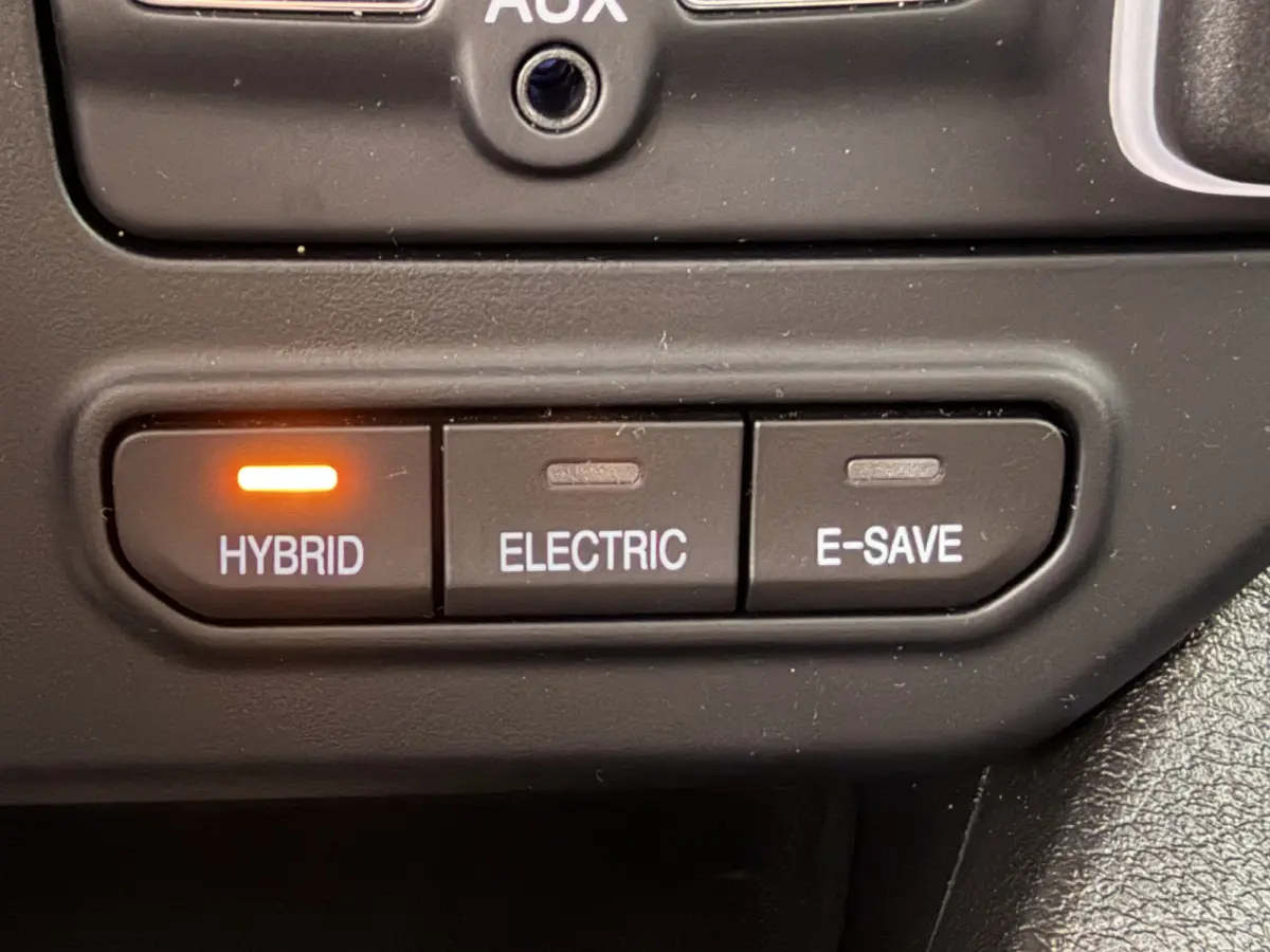4xe 240 Plug-in Hybrid Electric Trailhawk (Navigatie - LED - Keyless Entry - Parkeersensoren V+A - Automatische Airco - 4WD - 17" incl 4S - Dodehoek detectie)