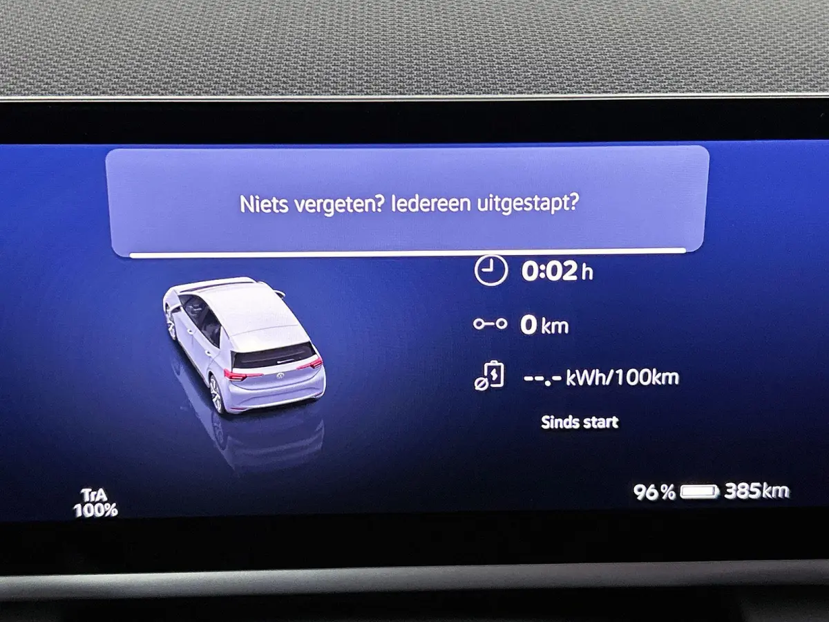 Life 58 kWh | Navigatie | Apple Carplay draadloos | Stoelverwarming | Ruiten getint | 18" Lichtmetalen velgen | Android Auto draadloos | LED verlichting | Camera | Climate control | Dodehoek