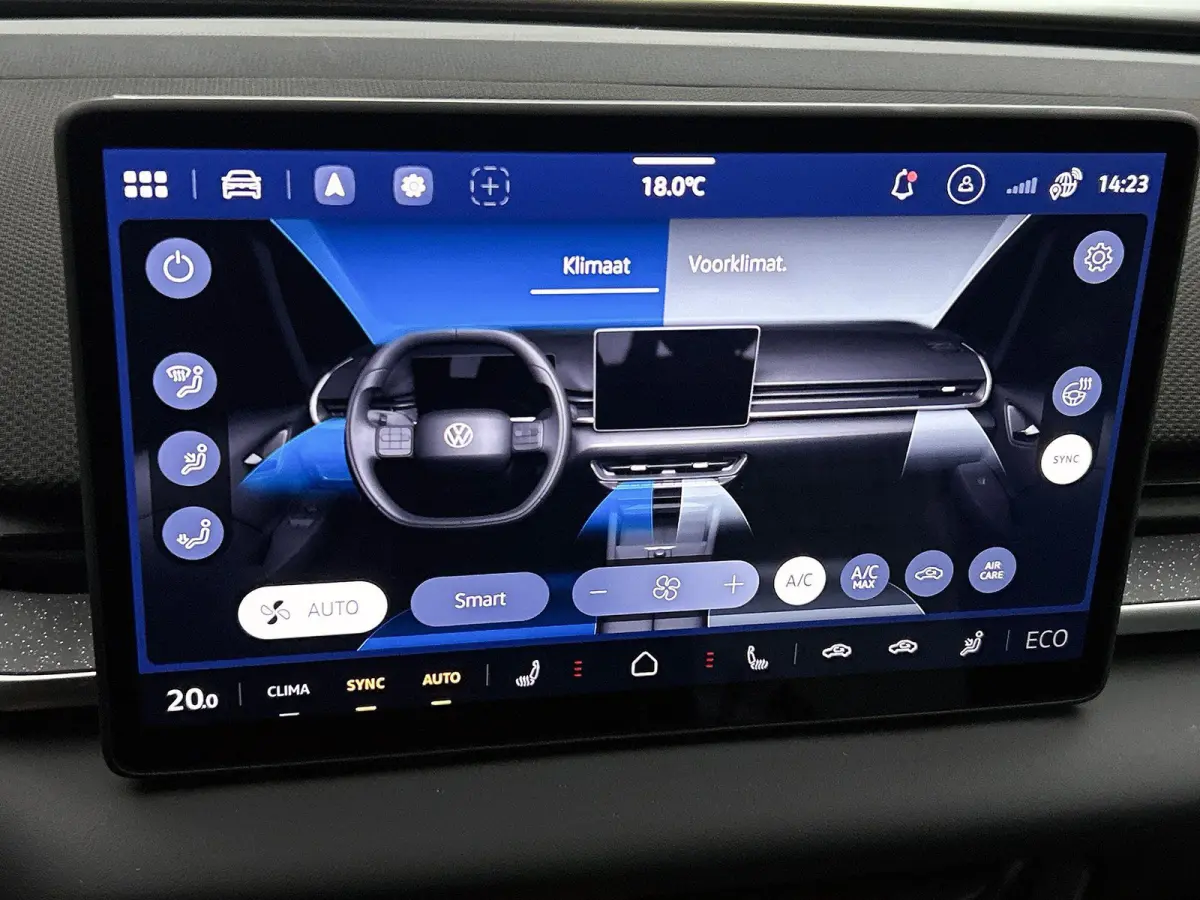 Life 58 kWh | Navigatie | Apple Carplay draadloos | Stoelverwarming | Ruiten getint | 18" Lichtmetalen velgen | Android Auto draadloos | LED verlichting | Camera | Climate control | Dodehoek