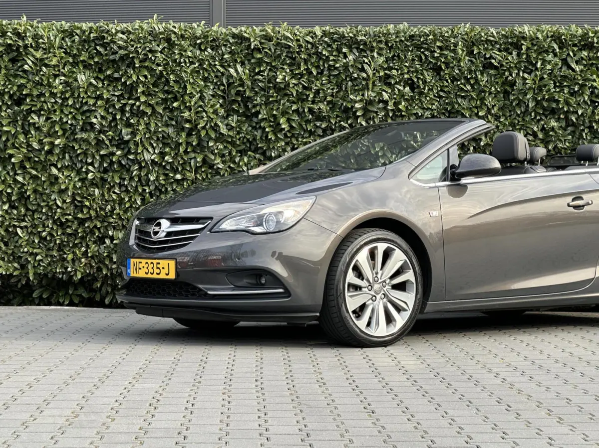 1.6 Turbo Innovation, NL AUTO, NAP, LEDER, NAVI, CAMERA, CRUISE CONTROL, CLIMATE CONTROL, STOEL/STUURVERWARMING, PDC, LED, LICHTMETAAL 19"