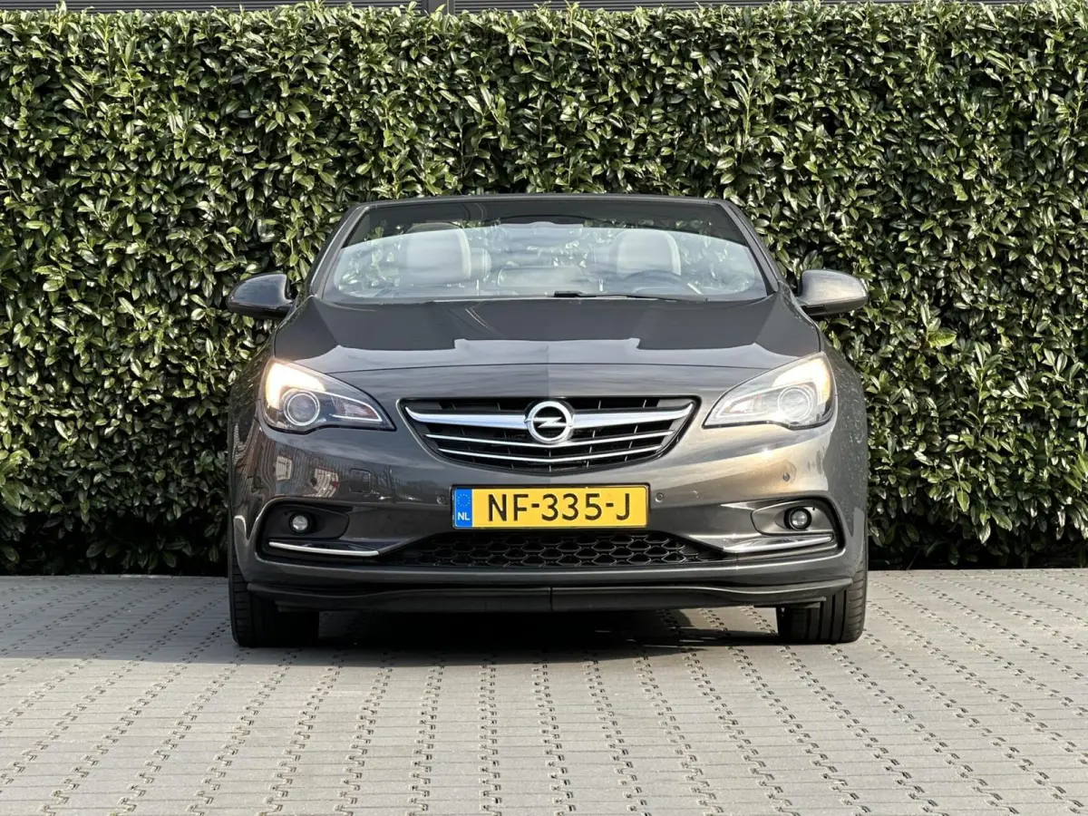 1.6 Turbo Innovation, NL AUTO, NAP, LEDER, NAVI, CAMERA, CRUISE CONTROL, CLIMATE CONTROL, STOEL/STUURVERWARMING, PDC, LED, LICHTMETAAL 19"