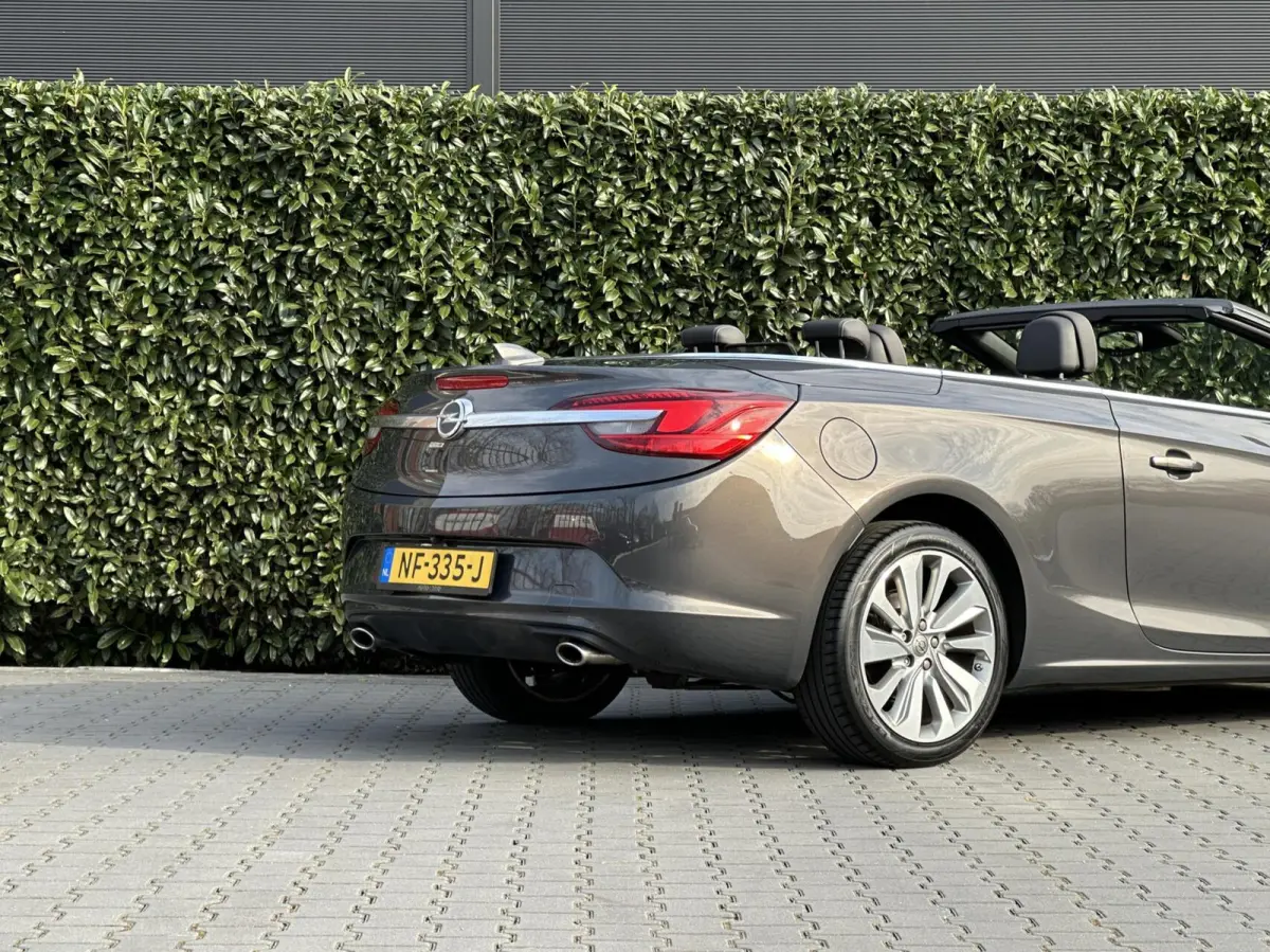 1.6 Turbo Innovation, NL AUTO, NAP, LEDER, NAVI, CAMERA, CRUISE CONTROL, CLIMATE CONTROL, STOEL/STUURVERWARMING, PDC, LED, LICHTMETAAL 19"