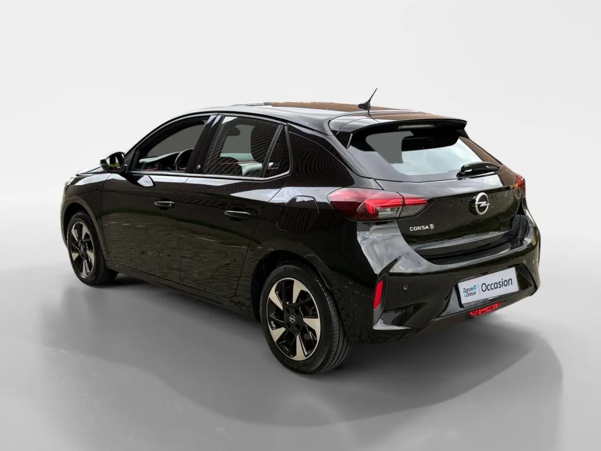 GS Line 50 kWh | Navigatie | Cruise Control | Apple Carplay/Android Auto | Achterruitrij Camera | Lichtmetalen Velgen |