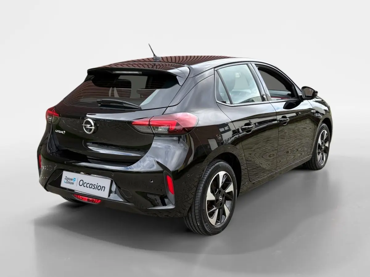GS Line 50 kWh | Navigatie | Cruise Control | Apple Carplay/Android Auto | Achterruitrij Camera | Lichtmetalen Velgen |
